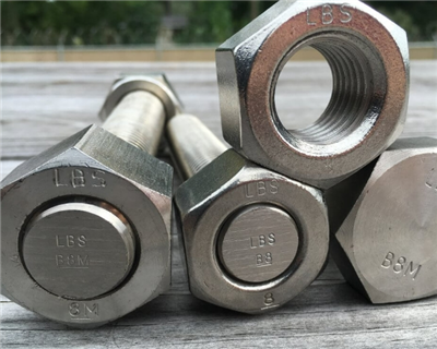 گریڈ 8 کے فاسٹنر کیا ہیں؟